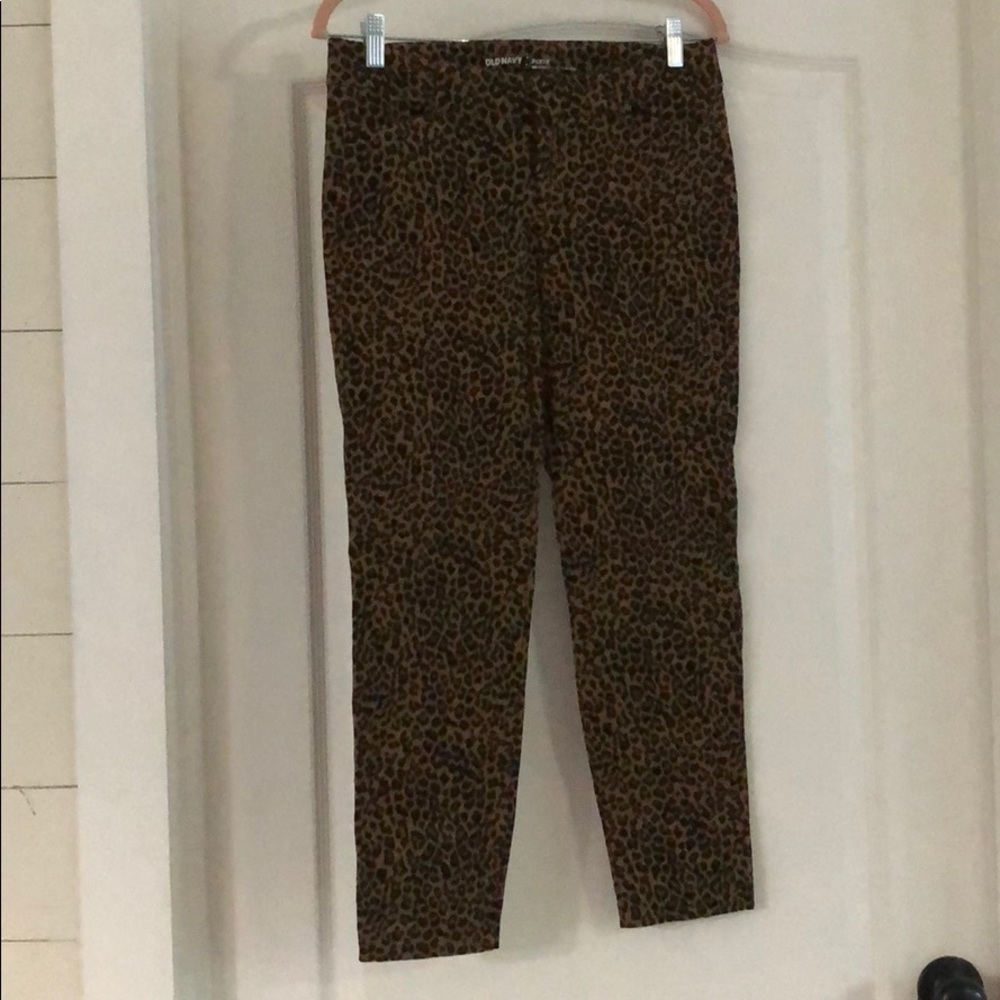 Leopard print Pixie pants